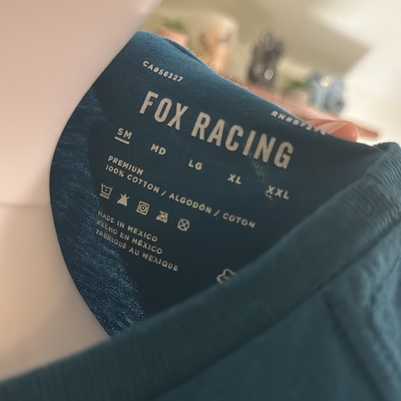 Fox Tee - Picture 5 of 5